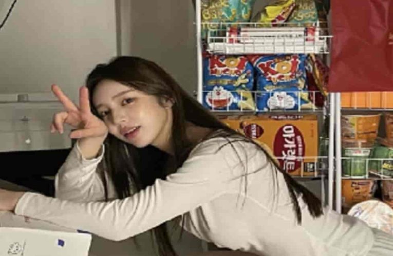 20대 딸인 자기보다 45살인 엄마가 더 인기가 많은 경우